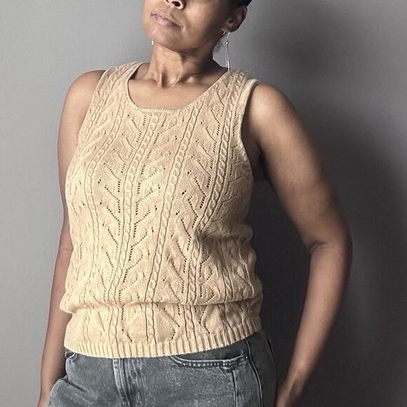 Josephine Chaus Sleeveless Knit Sweater Tank Women’s Medium Tan Lightweight - Picture 2 of 8